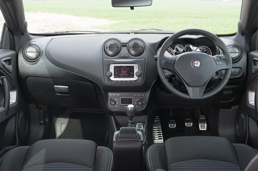  Alfa Romeo MiTo Twin Air 2014 года  (UK) (фото 23 из 23)